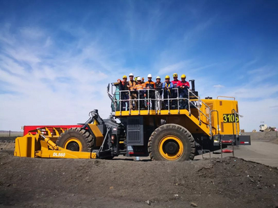 新突破！徐工正面吊产品扬帆出海，助力中亚区域矿山施工升级